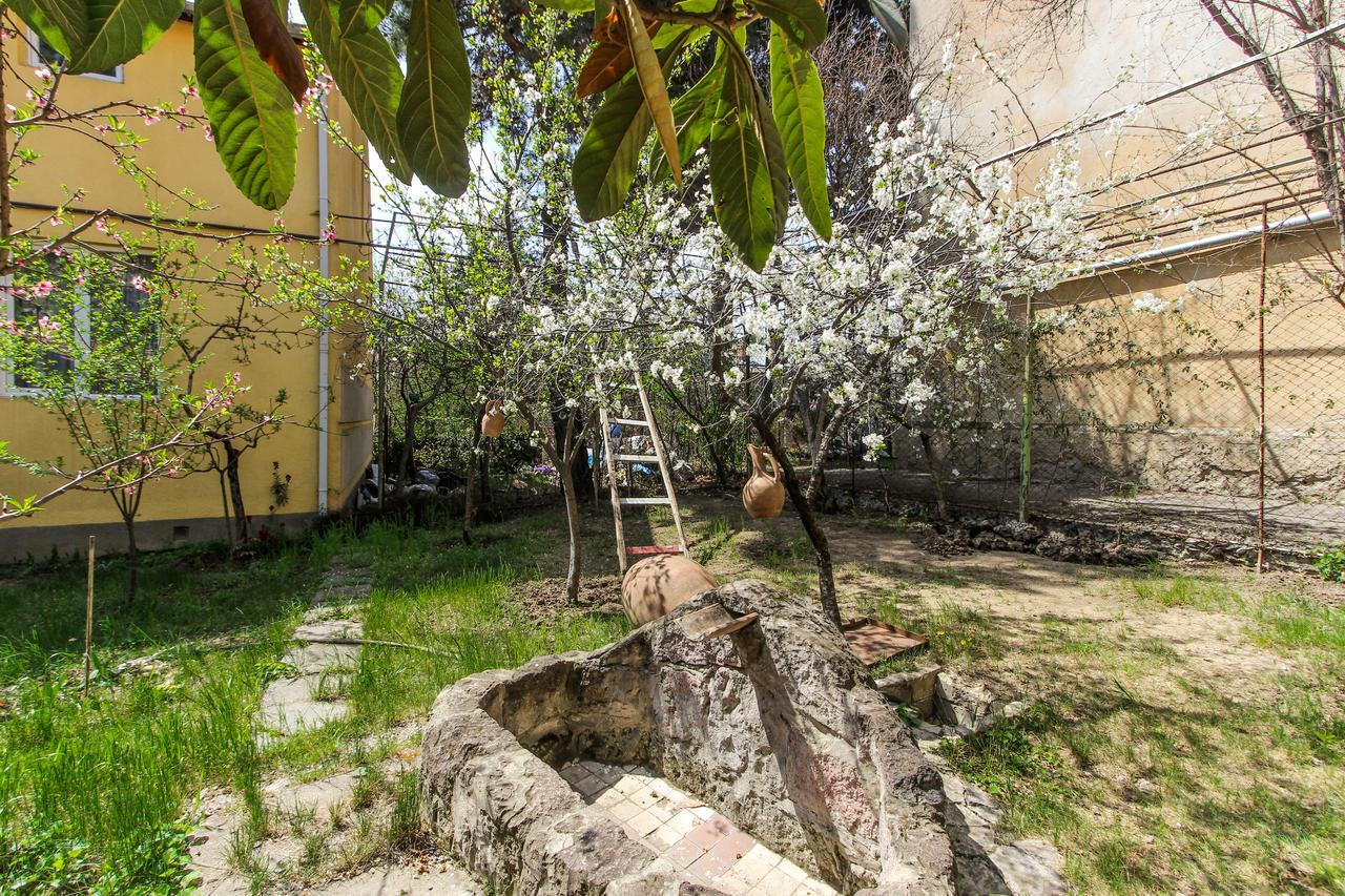 Apartment Gardens 44 第比利斯 外观 照片