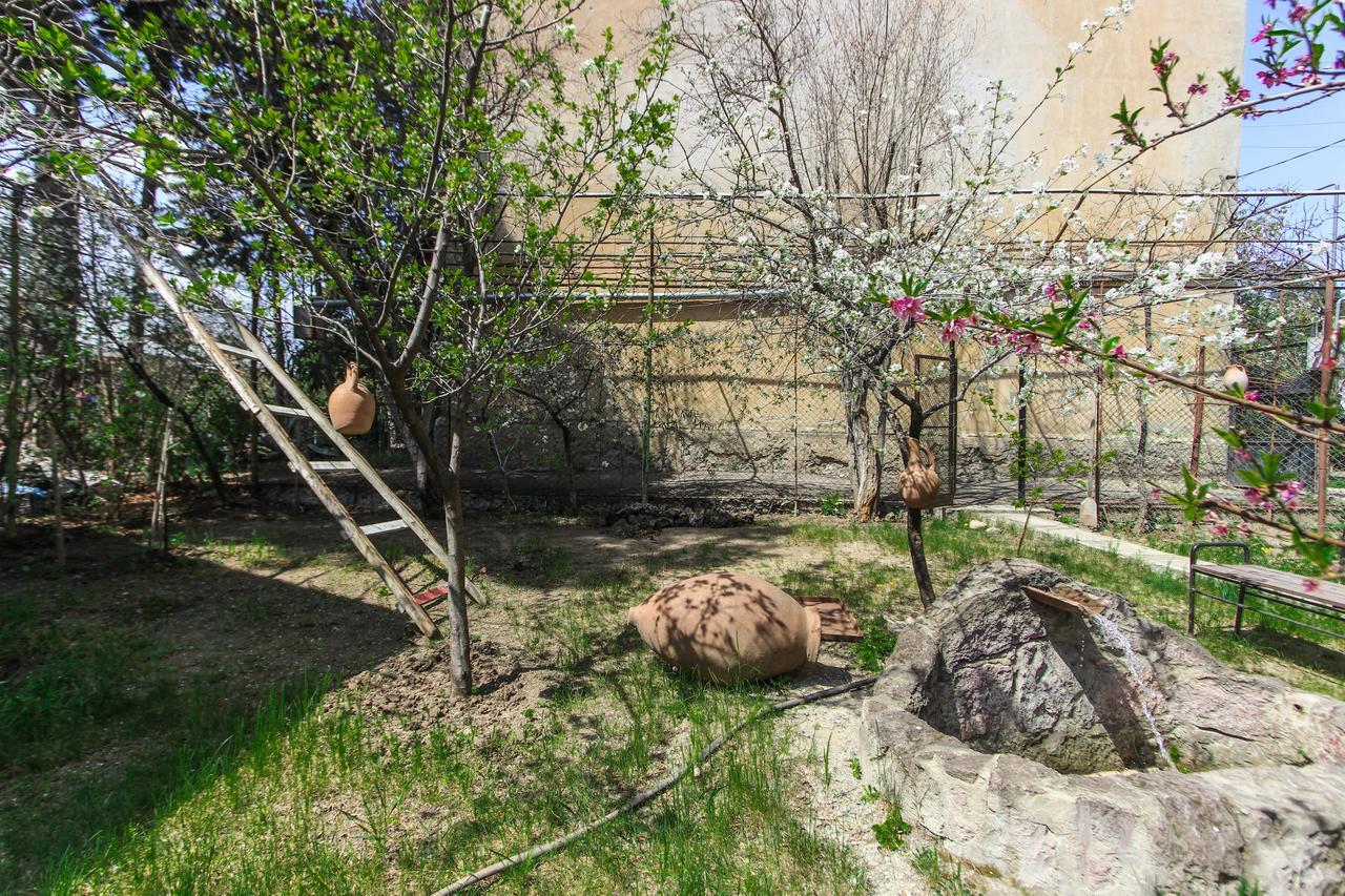Apartment Gardens 44 第比利斯 外观 照片